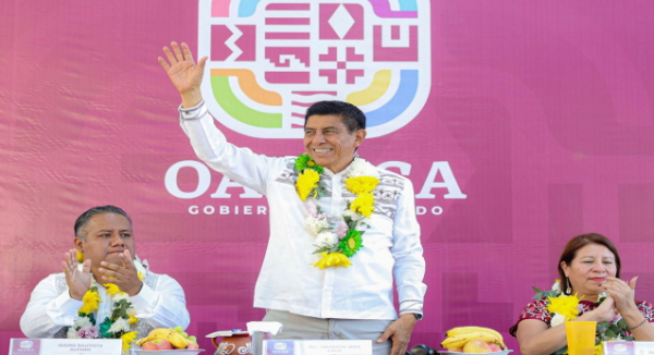 Impulsa Salomón Jara obras que abonan al bienestar de San Bartolomé Ayautla
