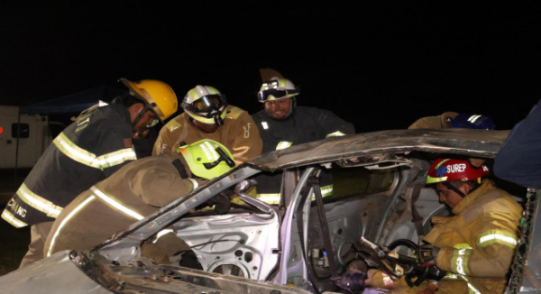 Heroico Cuerpo de Bomberos capacita a personal de Protección Civil de Miahuatlán