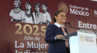 En Huauchinango, Puebla, presidenta Claudia Sheinbaum entrega nuevas tarjetas para la Pensión Mujeres Bienestar