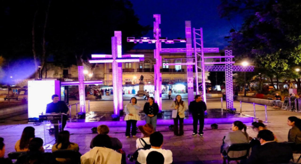 Inauguran exposición “Venciendo a la Muerte” en la Alameda de León