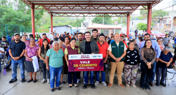 Ray Chagoya entrega materiales para obras comunitarias en el Ejido Guadalupe Victoria