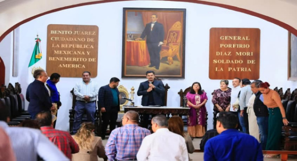 Cabildo de Oaxaca de Juárez da seguimiento a diálogo sobre proyecto comercial y reconoce operativo de Semana Santa