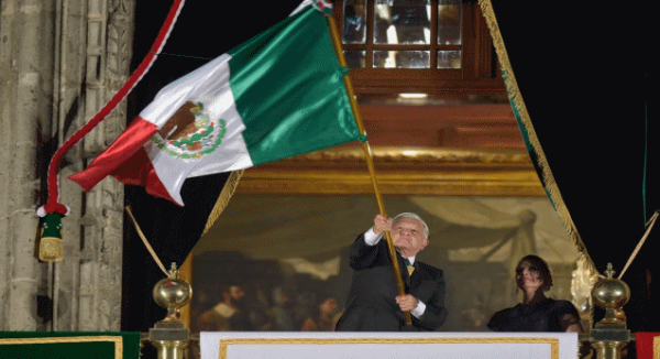 &quot;¡Viva la Cuarta Transformación!&quot;: López Obrador; así concluyó su último Grito de Independencia como Presidente de México
