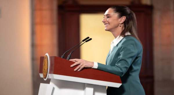 No están sólos, hay que guardar la calma: Presidenta Claudia Sheinbaum presenta la estrategia &quot;México te abraza&quot; en atención a migrantes mexicanos