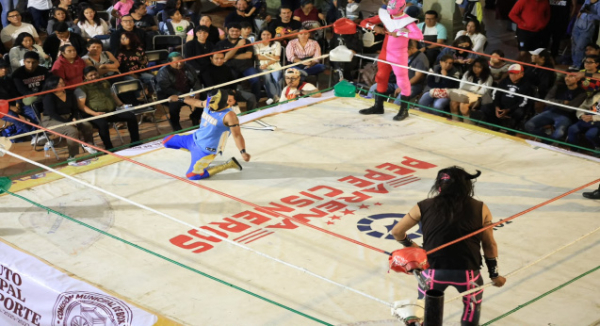 Oaxaca de Juárez celebra el Día Nacional de la Lucha Libre con función en el Palacio Municipal