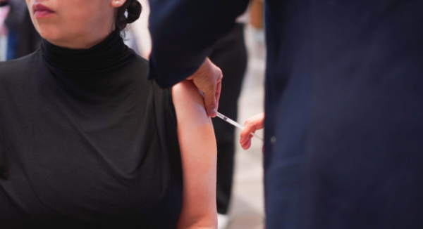 Con más de un millón de dosis aplicadas, Oaxaca avanza en la cobertura de vacunación invernal 2025-2026