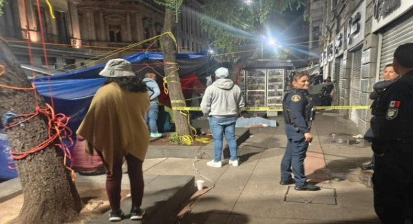 Fallece maestro de la Sección 22 en plantón de la CNTE en la CDMX durante paro nacional indefinido