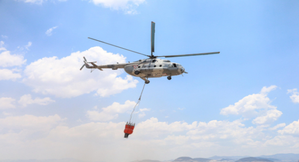 Continúan los trabajos de combate en incendio forestal de Tepelmeme Villa de Morelos