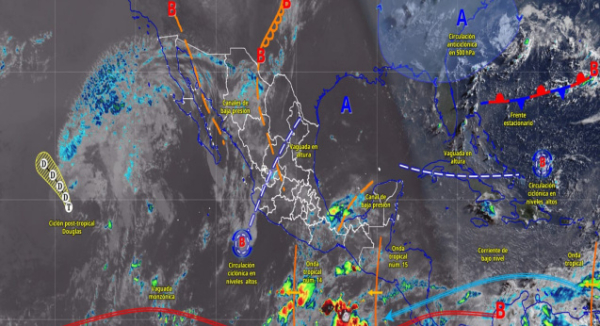 Onda tropical 14 mantendrá lluvias y tormentas en gran parte de Oaxaca