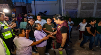 Ray Chagoya recorre colonia Insurgentes para atender necesidades vecinales