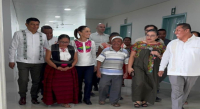 Recorren Claudia Sheinbaum y Salomón Jara nueva Unidad de Salud IMSS-BIENESTAR de la Villa de Mitla