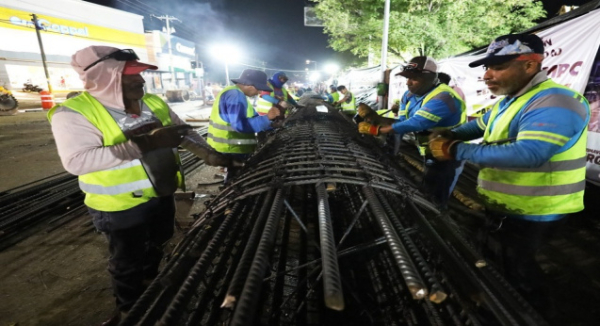 Gobierno de Oaxaca fortalece construcción del distribuidor vial en Viguera