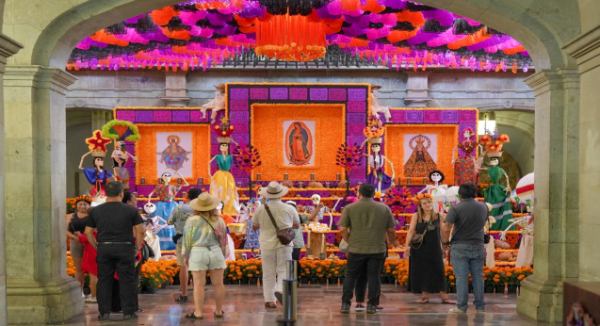La Casa del Pueblo se abre para el mundo entero: Encontrarán tapete y altar monumental