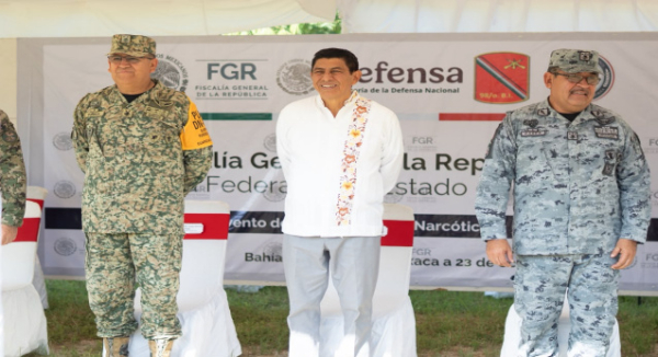 Atestigua Salomón Jara incineración de narcóticos y destrucción de objetos del delito