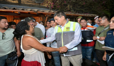 Anuncia Salomón Jara Plan de atención inmediata para sector turístico afectado por incendio en Punta Zicatela