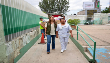 DIF Municipal entrega kits de maternidad a madres del Hospital Aurelio Valdivieso
