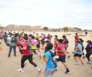 Entre historia y cultura Oaxaca vivió la carrera México Imparable–Medio Maratón Raíces de Tierra