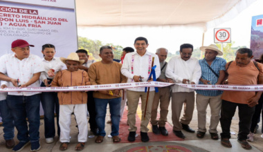 Garantiza Salomón Jara conectividad para la Costa, inaugura puente y carreteras