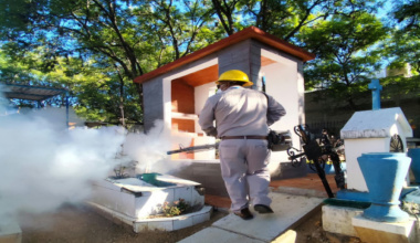 Refuerzan prevención del dengue en panteones de Oaxaca de Juárez
