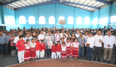 Anuncia Salomón Jara apoyos integrales en favor del desarrollo de Santa Cruz Zenzontepec