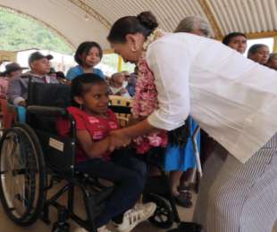 Bolaños Quijano lleva apoyos a grupos prioritarios en la Sierra Sur
