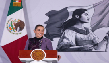 Claudia Sheinbaum firma decreto para crear 12 mil 750 consultorios de salud