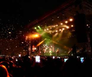 Ciudadanía oaxaqueña cantó y bailó con Caloncho por la paz