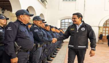 Ray Chagoya reconoce labor de la Policía Municipal de Oaxaca de Juárez en su 36 aniversario