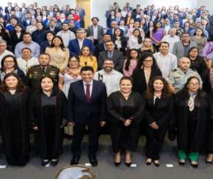 Entrega Salomón Jara reconocimientos a juezas y jueces del Poder Judicial