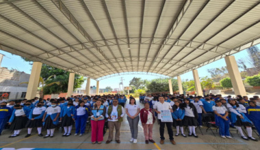 Oaxaca de Juárez blinda a sus juventudes contra las adicciones y la violencia digital con acciones preventivas en secundarias