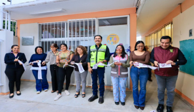 Ray Chagoya inaugura nueva aula didáctica en San Juan Chapultepec