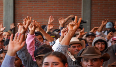 Ratifican municipios de la Sierra Sur construcción del acueducto de la presa Mujer Solteca