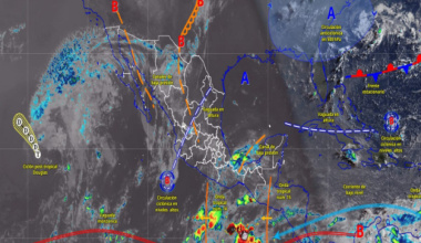 Onda tropical 14 mantendrá lluvias y tormentas en gran parte de Oaxaca