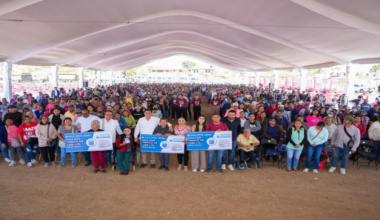 Con la entrega mil 210 tinacos, Salomón Jara garantiza acceso al agua potable a familias de Oaxaca de Juárez ante temporada de estiaje