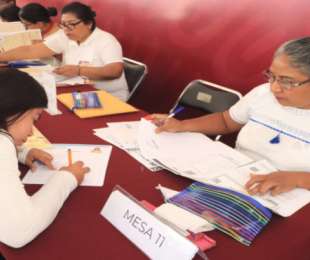 Inicia IEEPO recepción de documentos de egresados normalistas y becarios ENIDMI